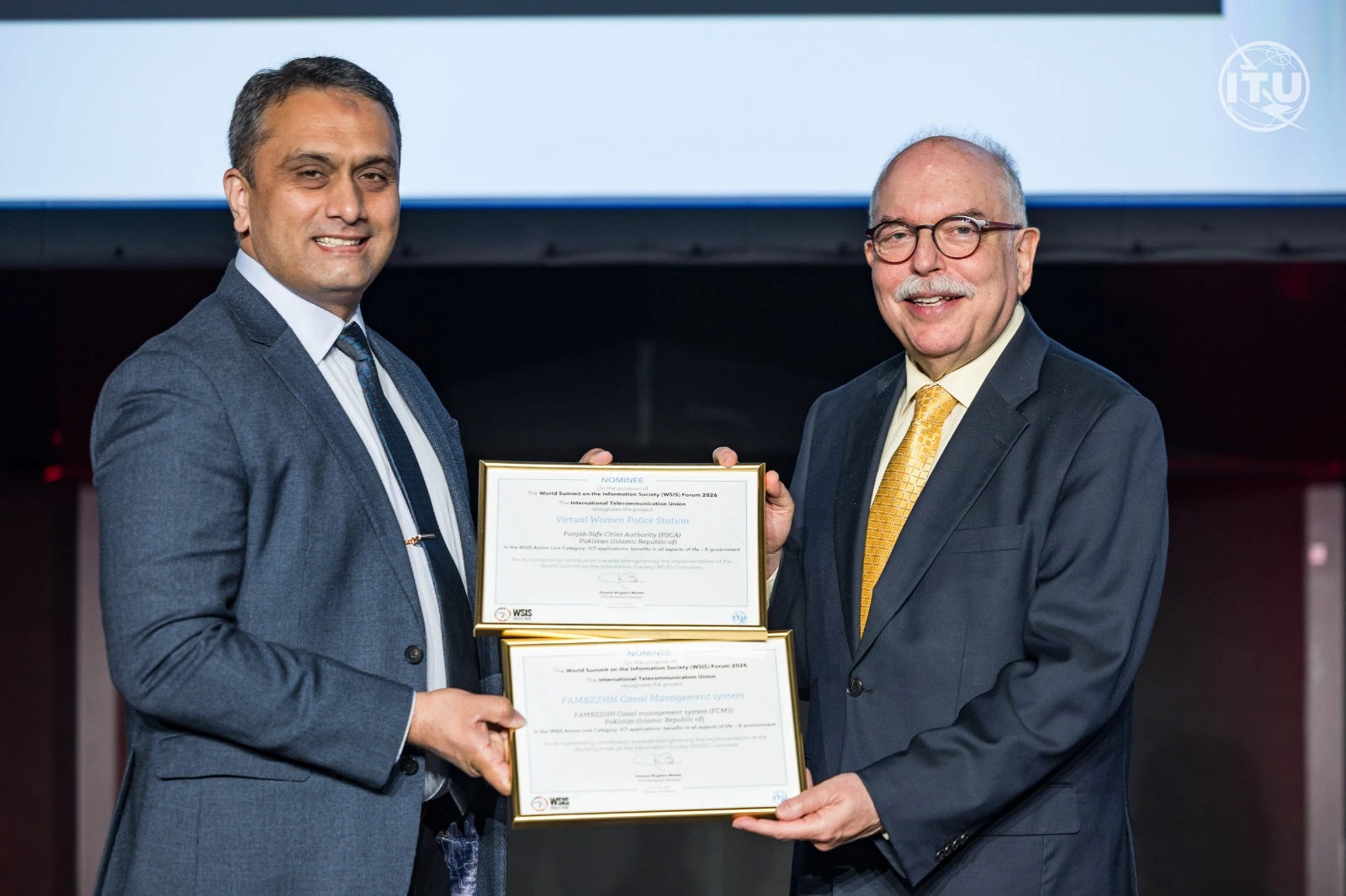 SSP Mustansar Feroze receiving the WSIS Champion 2026 certificate for Mera Pyara, an initiative of Punjab Safe Cities Authority, at the WSIS Forum 2026