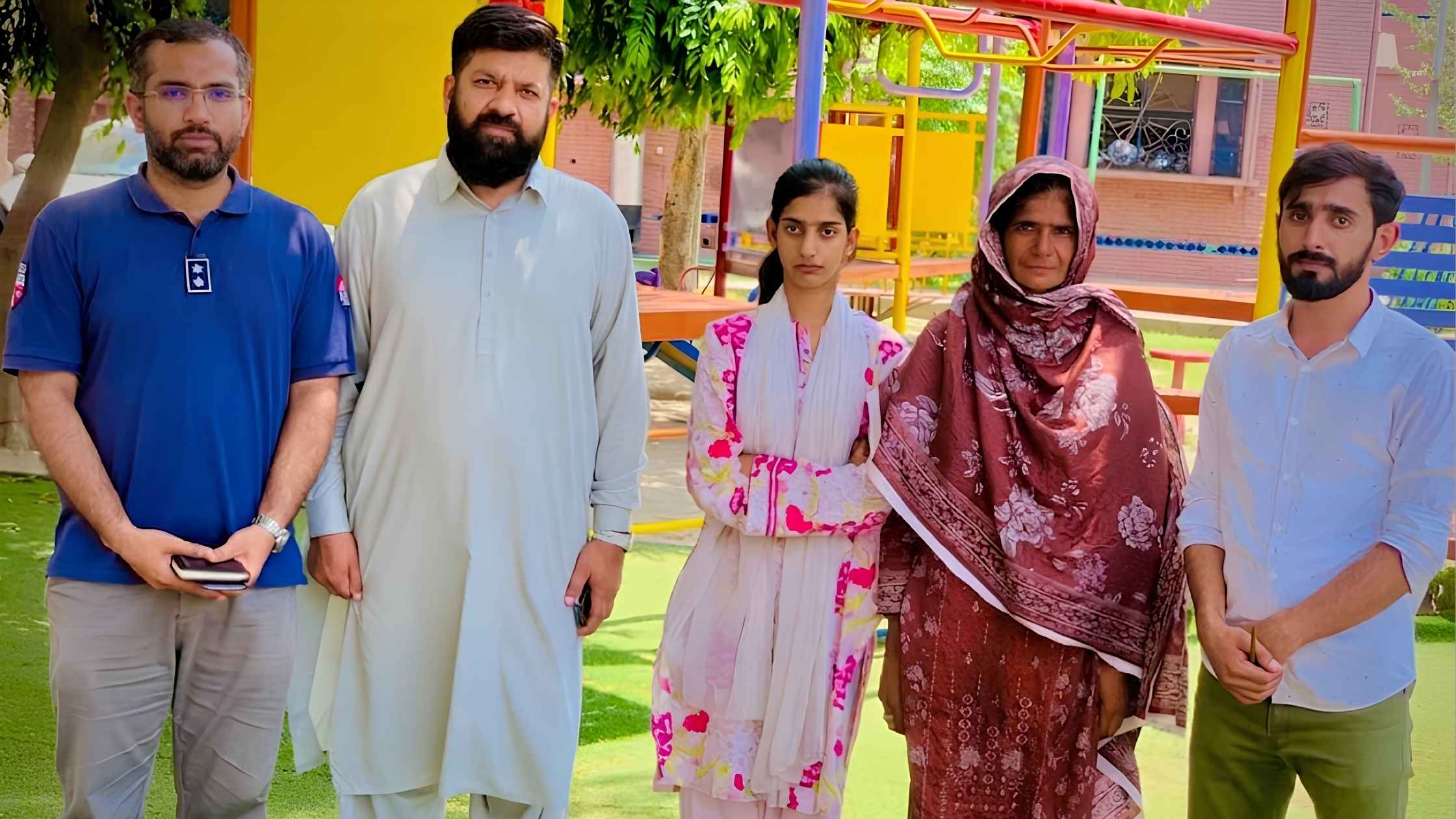 Nasreen Reunited After 5 Years | Mera Pyara Story