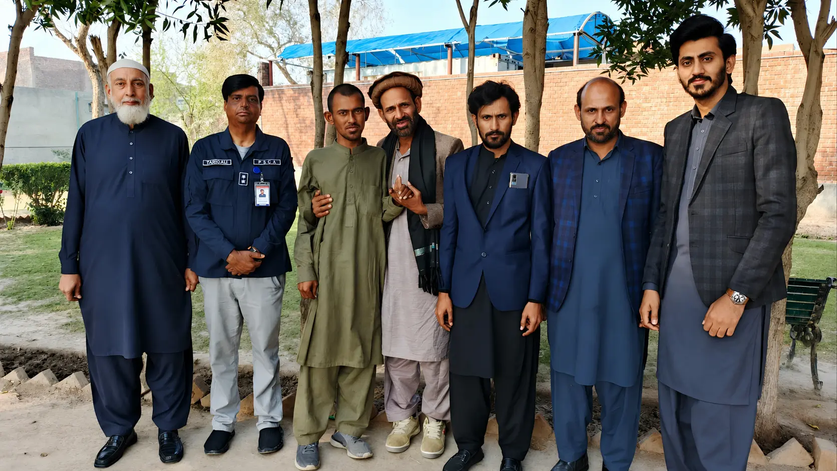 Irfan Reunited With His Family After 6 Years of Separation